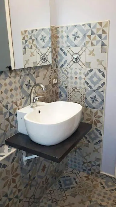 Milanoflats - Fusina - M4 1Min Apartman